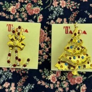 Vintage Tacoa Christmas Holiday Pins - 2